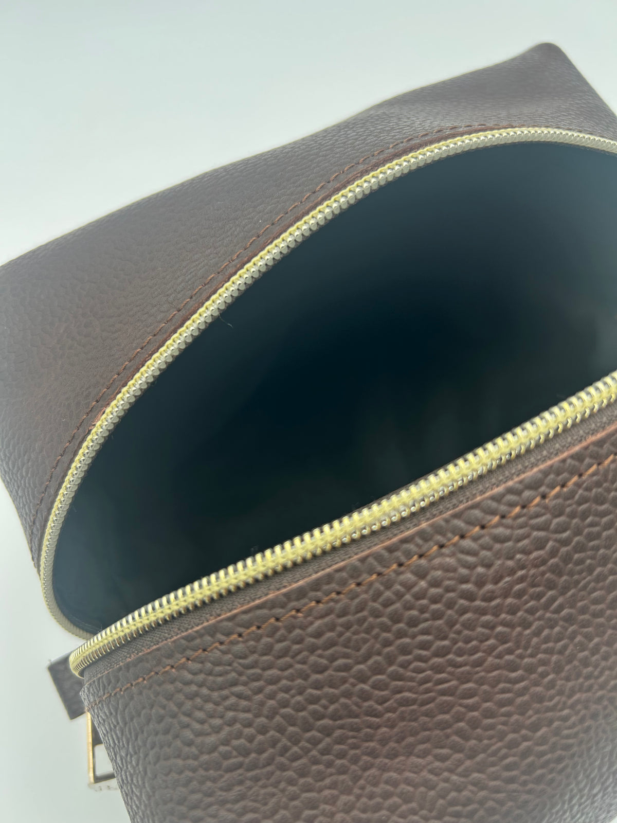 Kultur-/Kosmetiktasche Unisex Echtleder Dunkelbraun (Groß)