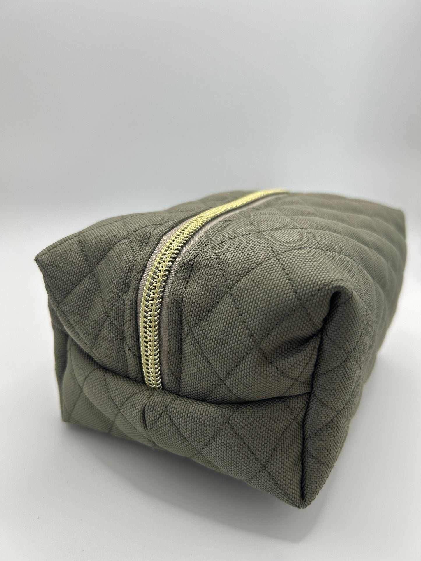 Kosmetiktasche Stepp Breit Graugrün