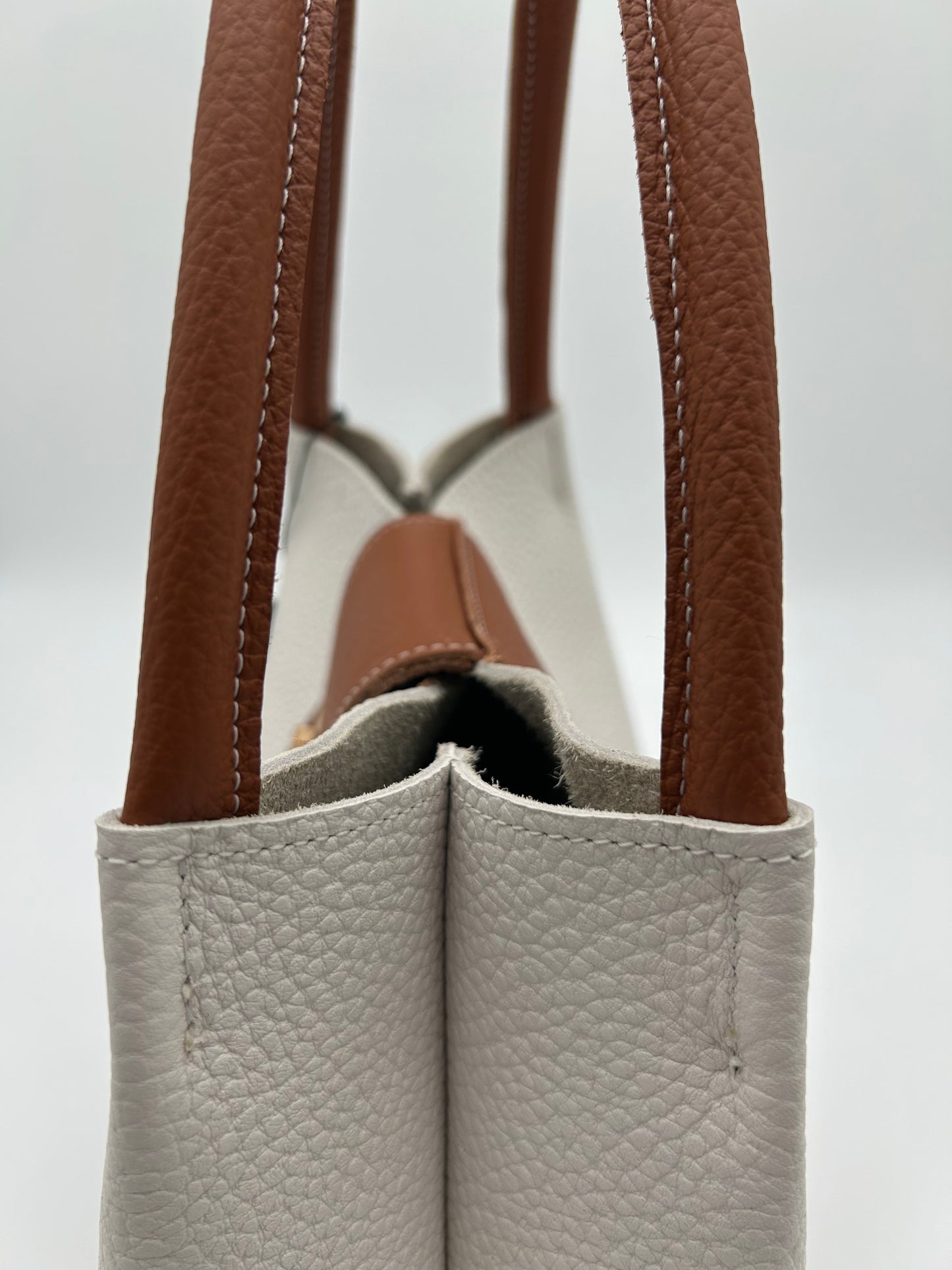 Handtasche Leder Weiß / Cognac