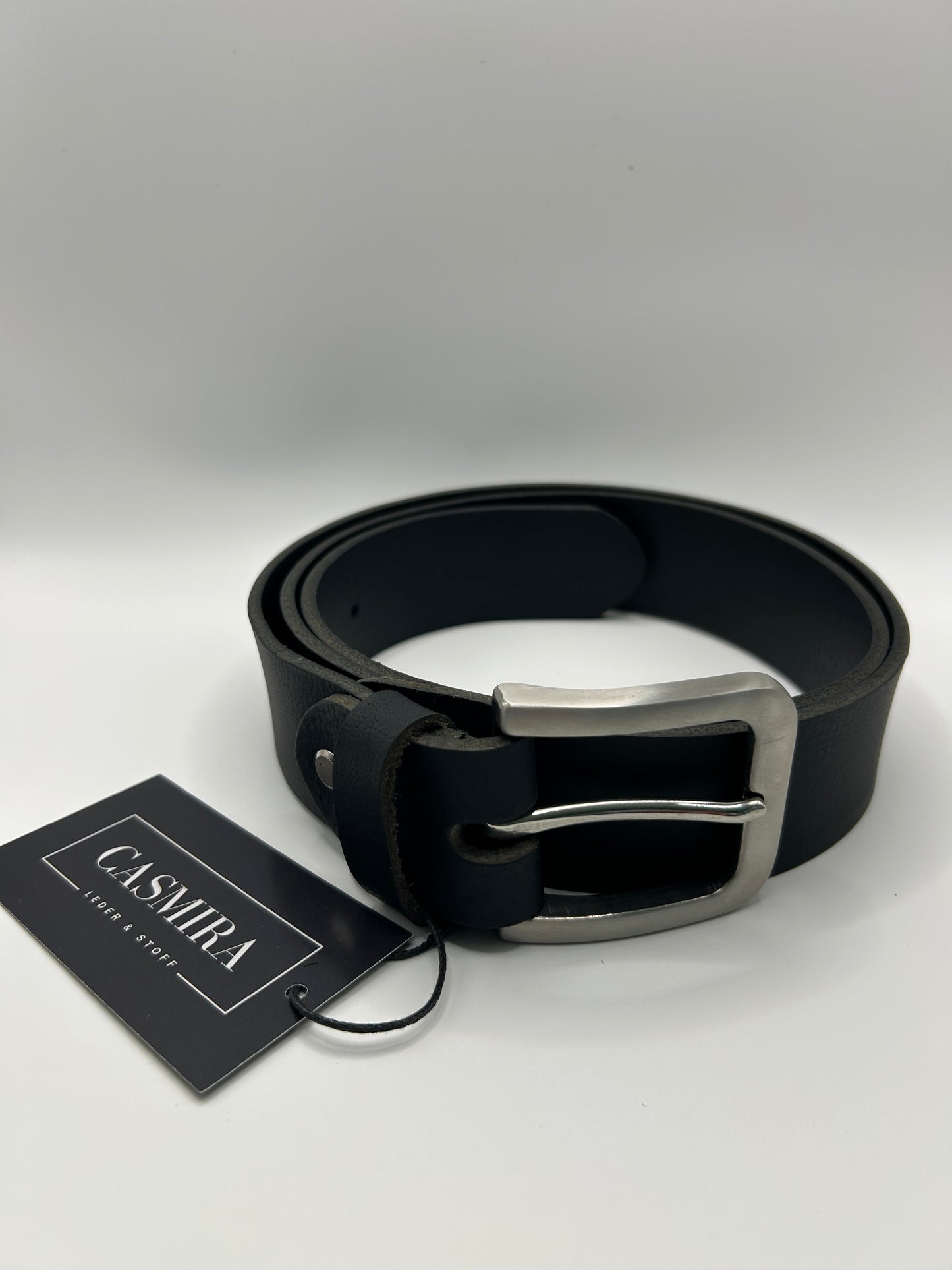 Gürtel Büffelleder Schwarz 40mm / 123 cm