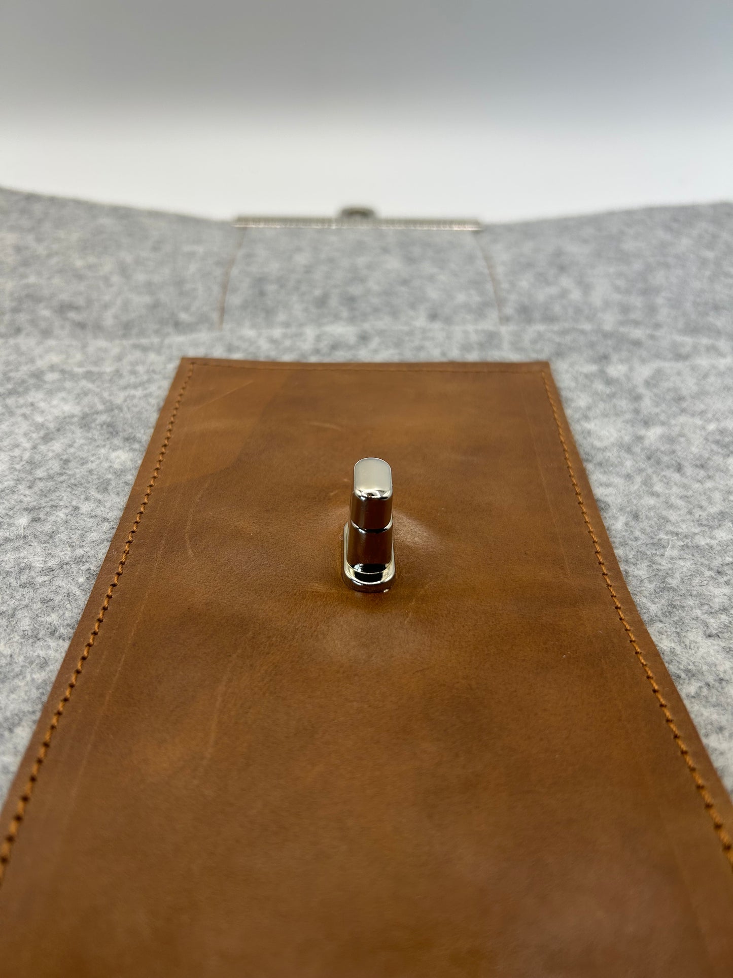 Tablethülle Filz/Leder Grau/Braun