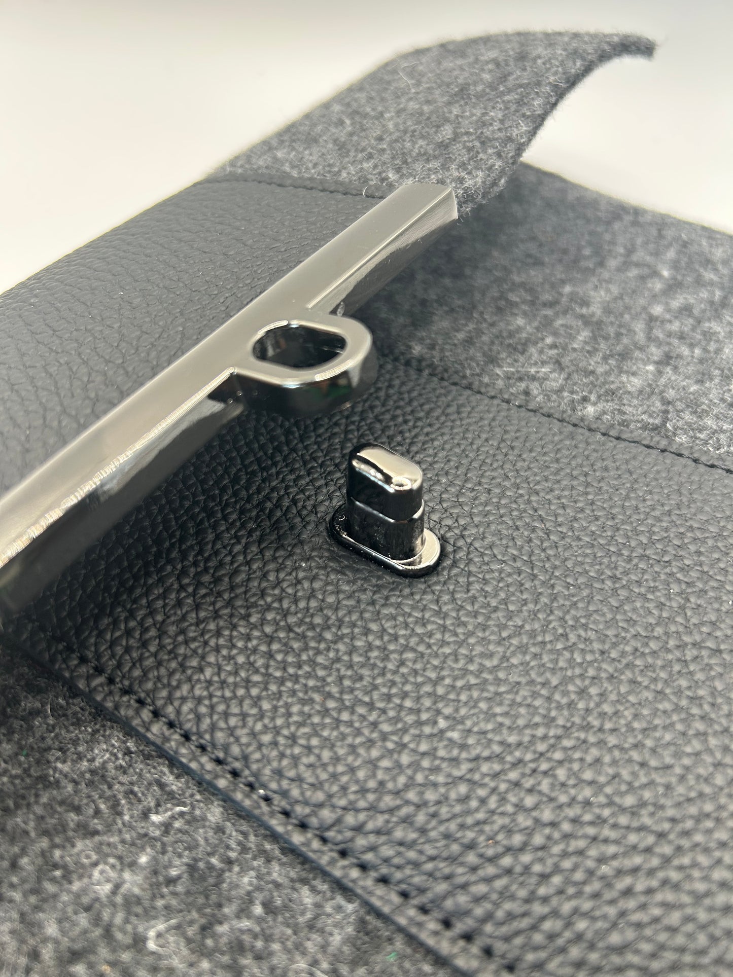 Tablethülle Filz/Leder Anthrazit/Schwarz