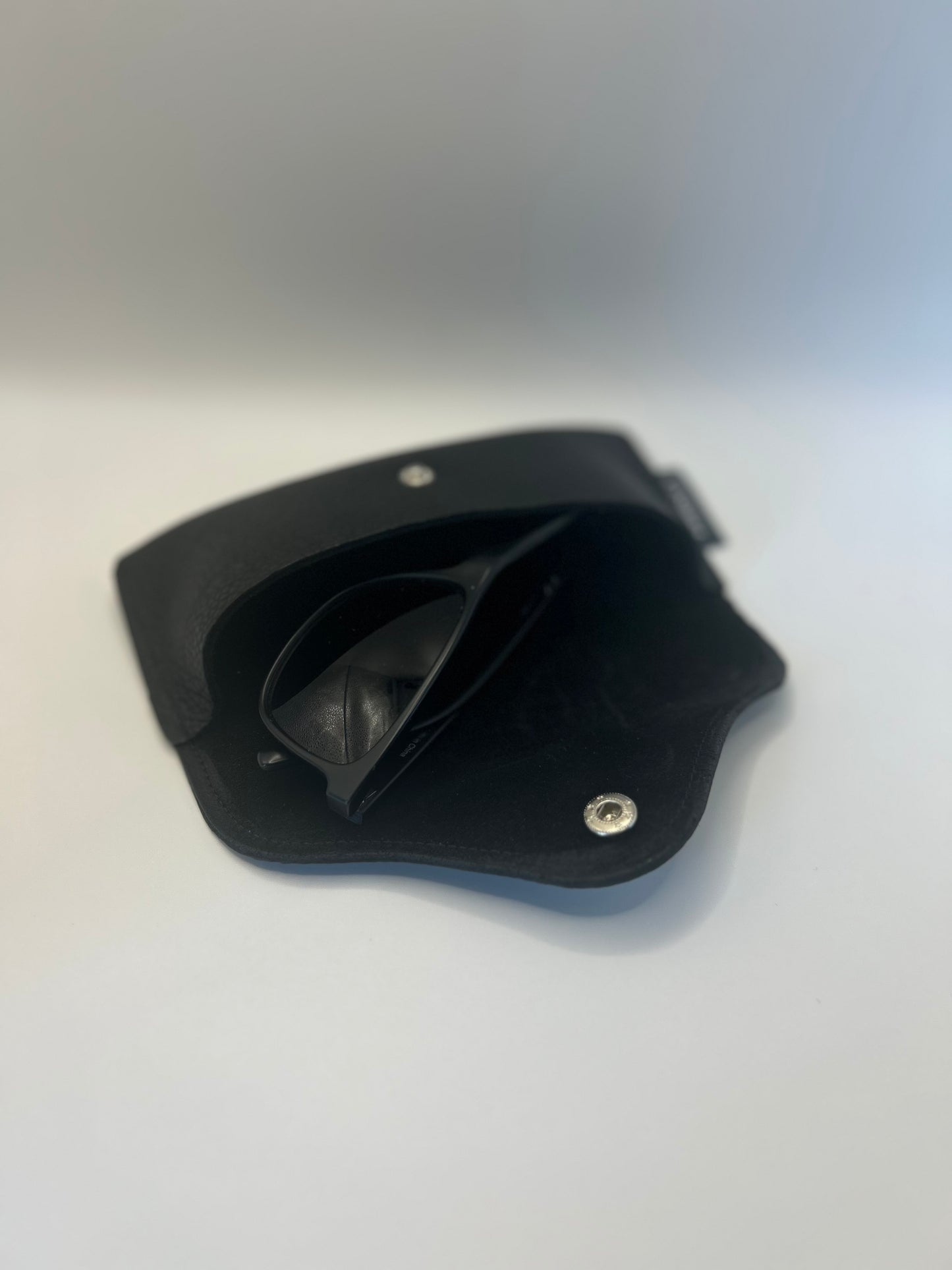 Brillenetui Unisex Leder Schwarz / Silber