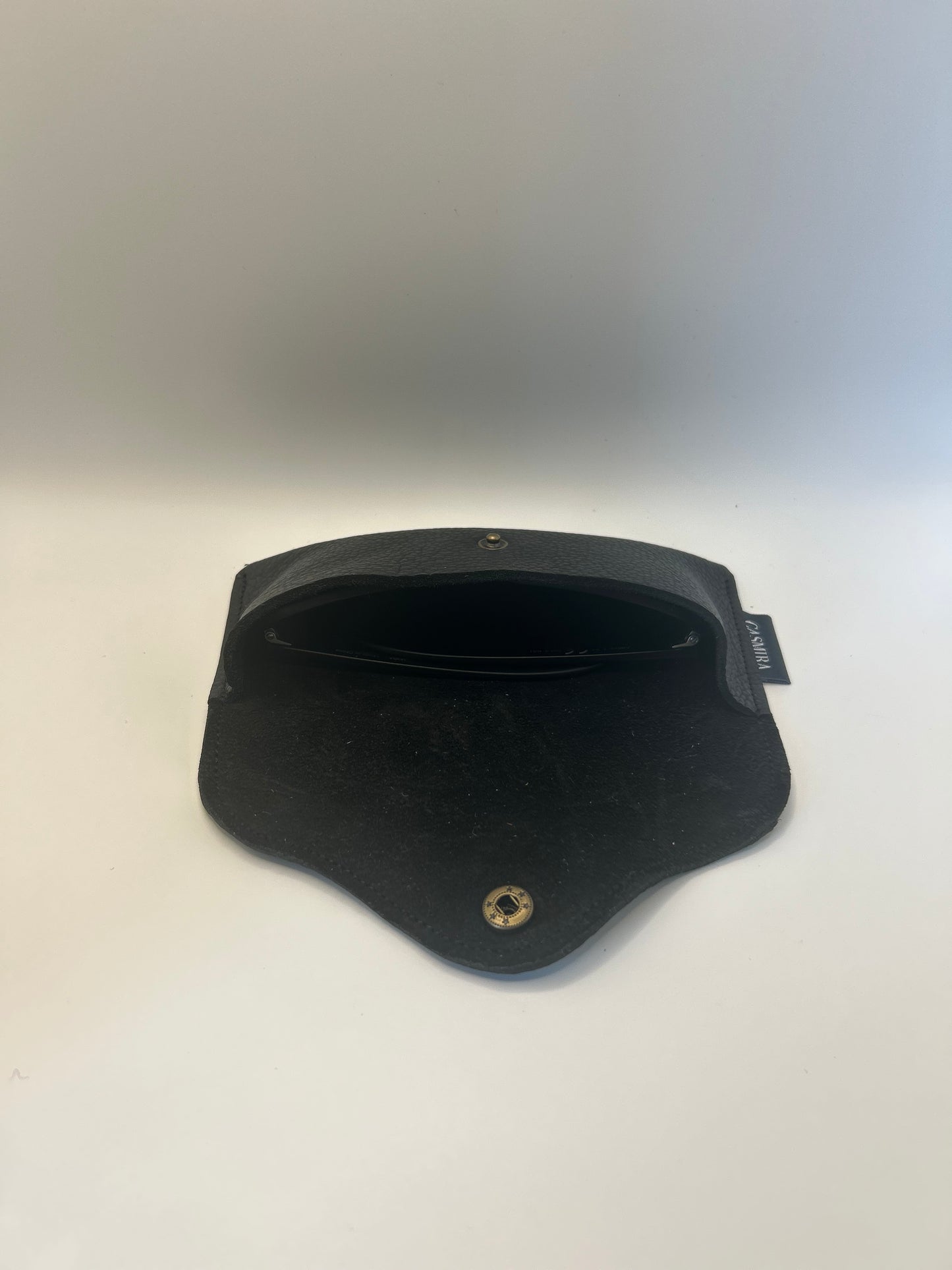 Brillenetui Unisex Leder Schwarz / Messing