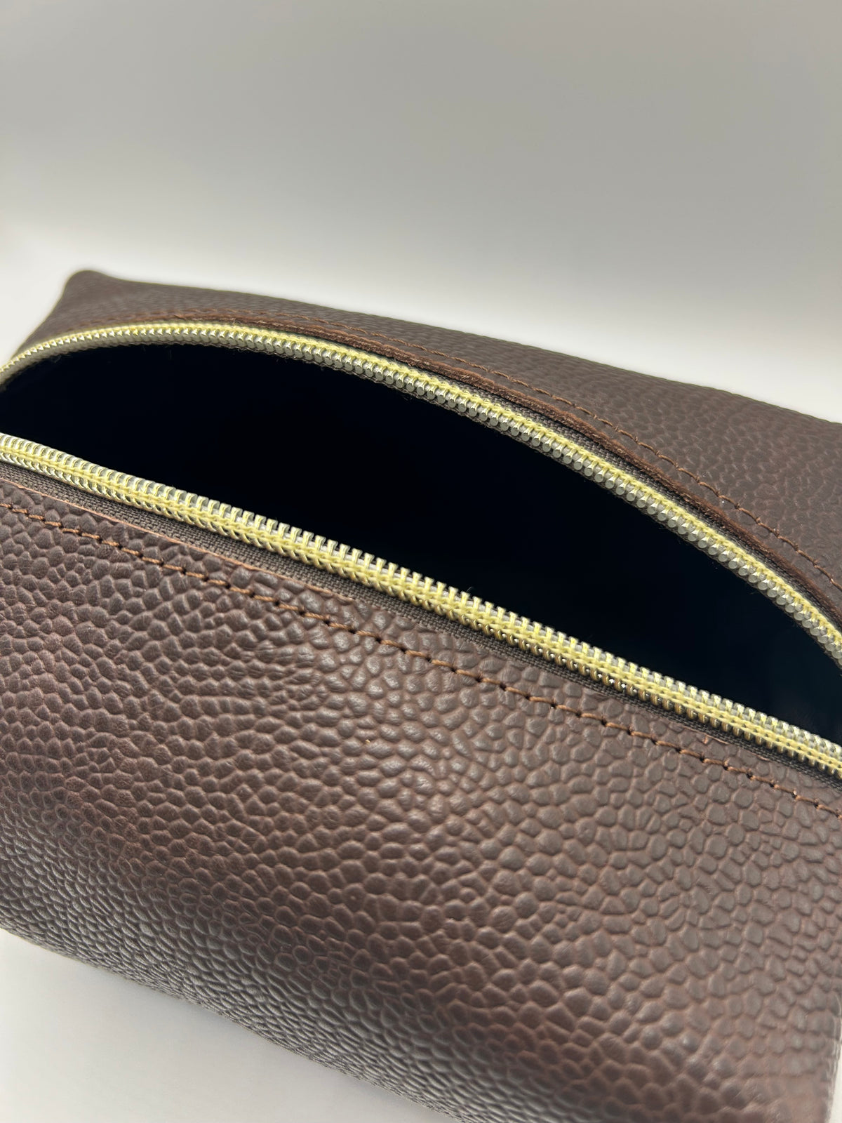 Kultur-/Kosmetiktasche Unisex Echtleder Dunkelbraun (Mittel)