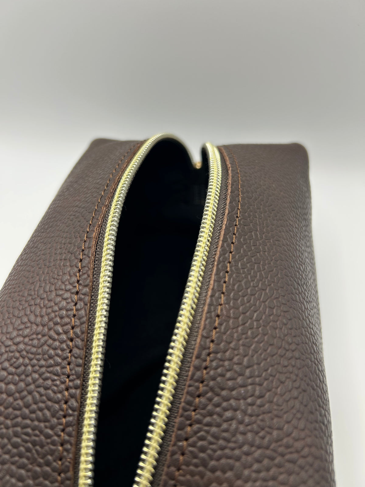 Kultur-/Kosmetiktasche Unisex Echtleder Dunkelbraun (Mittel)